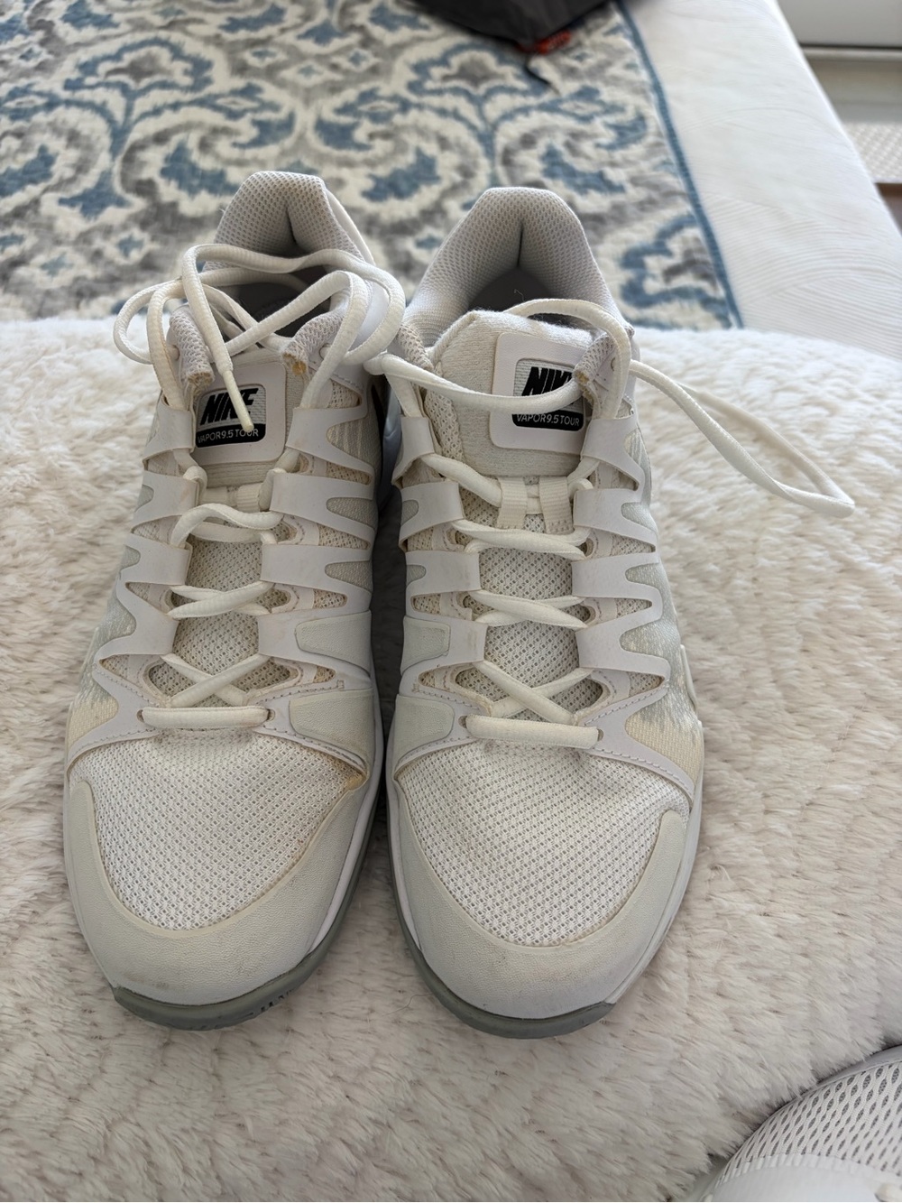 Nike Vapor 9.5 Zoom Tennis Shoe w Brown Swoosh